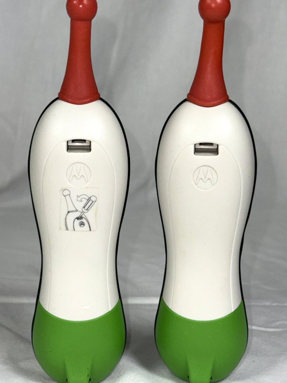 Motorola Disney Pixar Electronics Buzz Friends 2-Way FRS Radios Walkie-Talkies - Picture 3 of 7